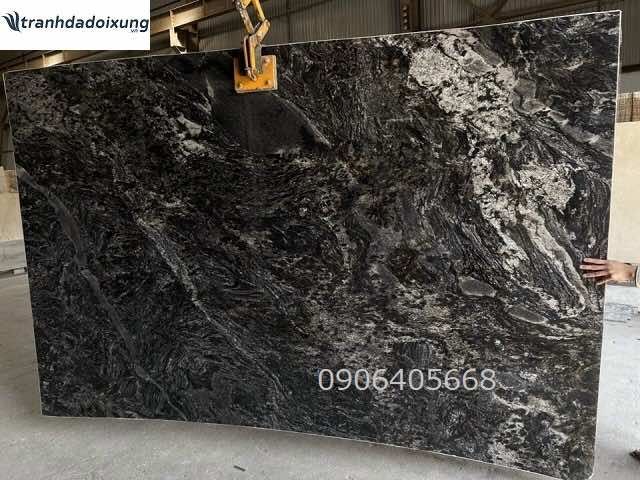 Tranh đá Granite đối xứng màu đen nguyên tấm LM G04